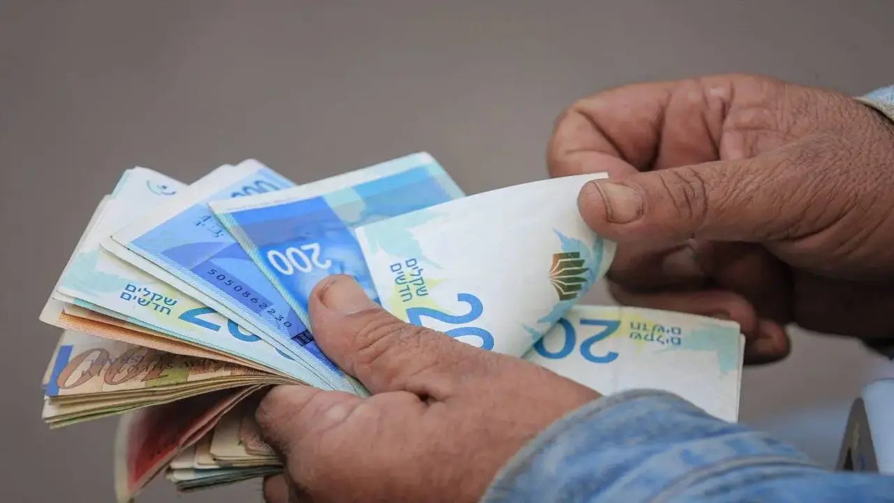 هبوط حاد للشيكل.. مخاوف الهجوم الأمريكي على إيران تضع المركزي الإسرائيلي في مأزق وثيق